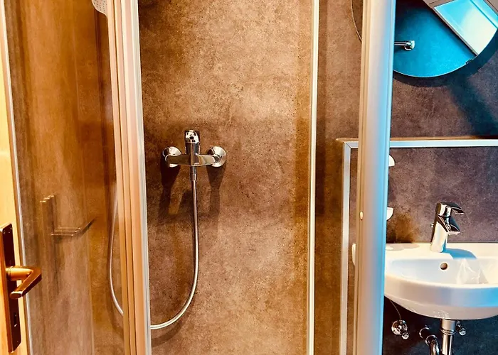 Gaestehaus Spoth בית הארחה רוסט